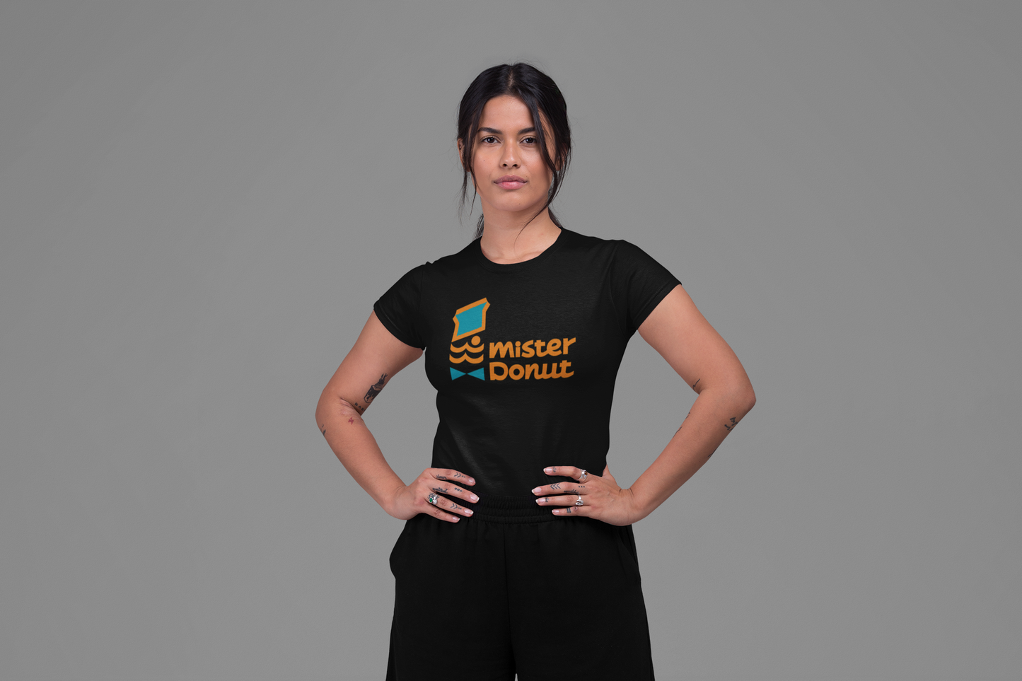 Polera Negra mujer manga corta "Mister Donut"