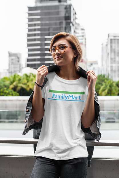 Polera Blanca unisex manga corta "Family Mart Classic"