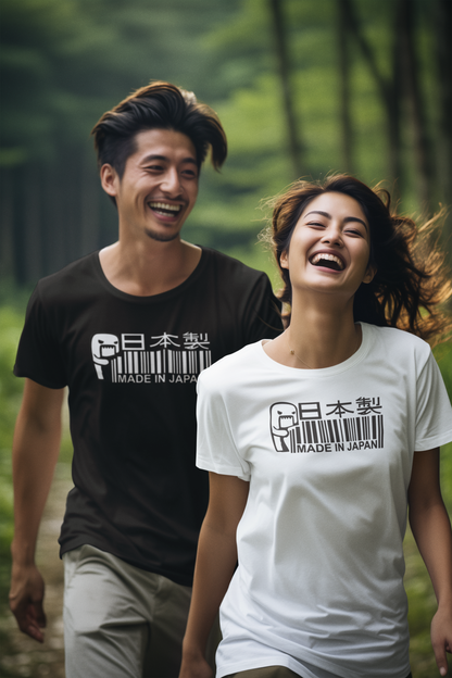 Polera negra unisex manga corta "Made In Japan"