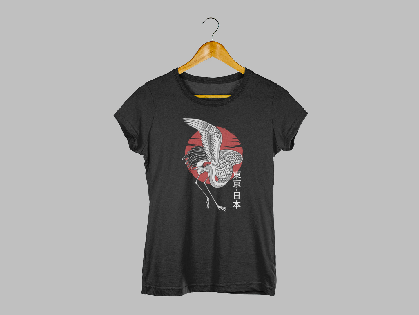 Polera Mujer manga corta, negra, "Grulla Sol Naciente"